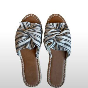 Universal Thread Blue & White Linen Espadrille Sandals Size 11